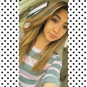 Meet your Posher, Esperanza