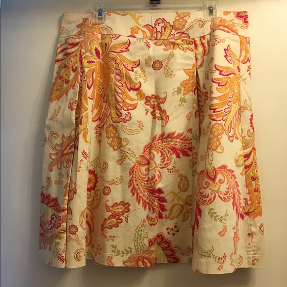 Super cute spring/summer skirt