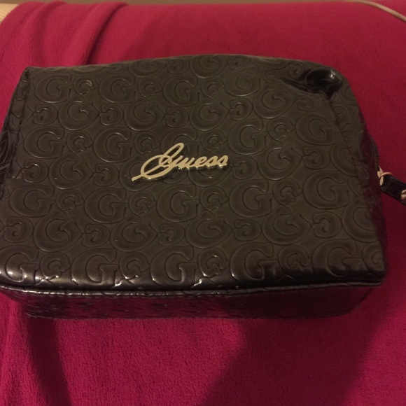 Guess make up bag