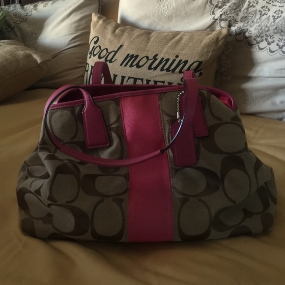 Beautiful Coach purse. Authentic