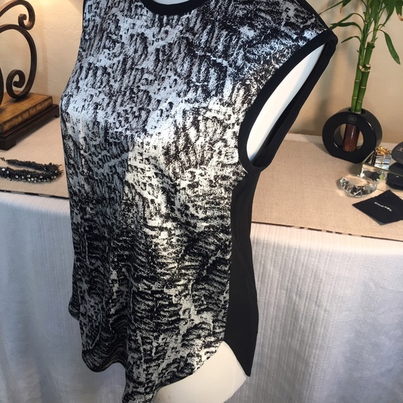 Helmut Lang⚜Like NEW Black & White Abstract Top - Picture 2 of 4