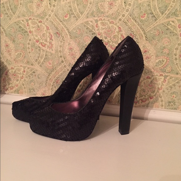 Dolce Vita sequin pumps