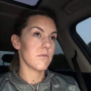 Meet your Posher, Jillian