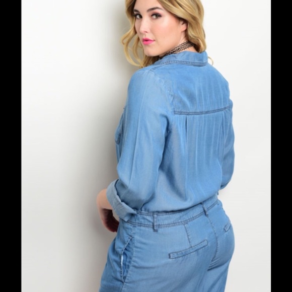 🚩🚩LAST ONE 🚩🚩. Adorable Denim Romper - Size 1X - Picture 2 of 3