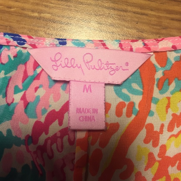 lilly Pulitzer short sleeve top - Picture 2 of 2