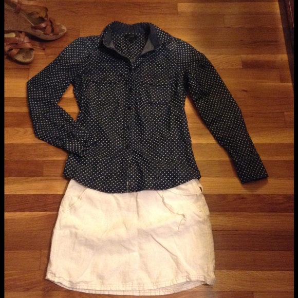 Fun J.Crew patterned denim button down - Picture 3 of 3