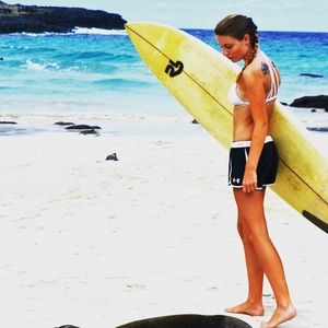 Meet your Posher, Elizabeth