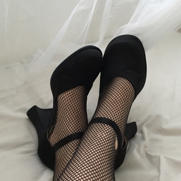 vintage satin mary jane heels 🍒