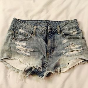 American Eagle distressed/high waisted shorts