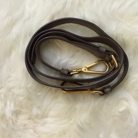 Miu miu leather handle - Gem Miu Miu distressed leather cv top handle bag