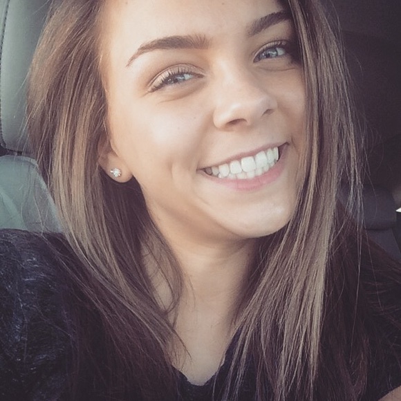 Meet your Posher, Riley