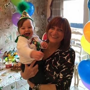 Meet your Posher, Estee