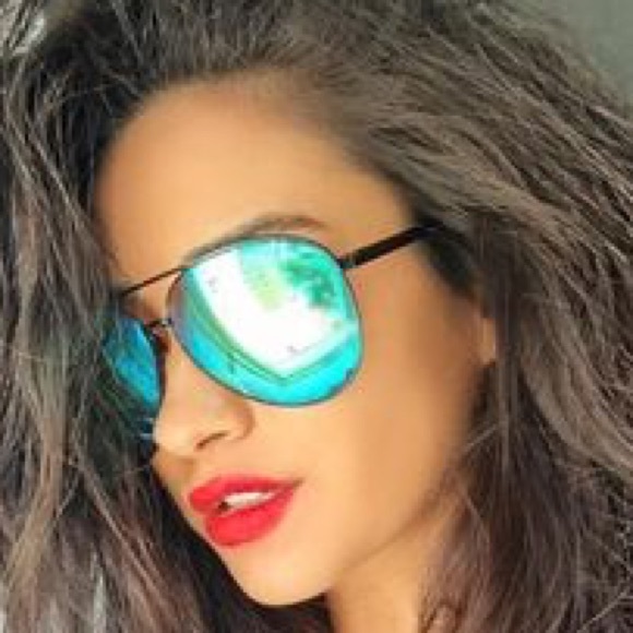 SOLD!!!! Quay Australia sunglasses - Picture 4 of 4