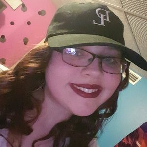 Meet your Posher, Isabella