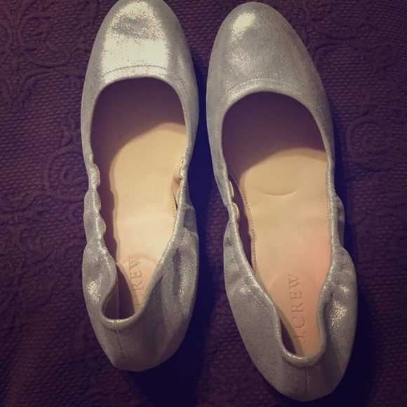 J Crew 
CECE ITALIAN-MADE BALLET FLATS IN METALLIC