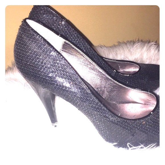 Steve Madden Sequin Heels - Picture 1 of 2