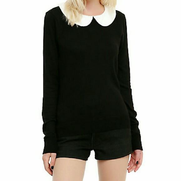 Hot Topic Sweaters - Pullover sweater / new without tags