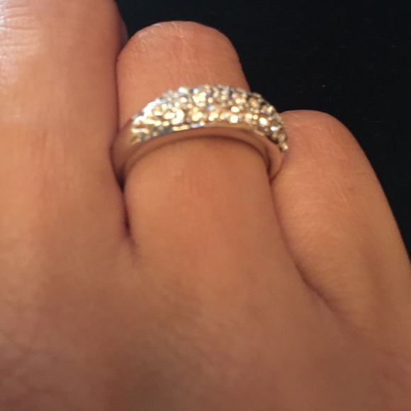 RESERVED FOR VELMA Rocker Love Paved Ring - Picture 3 of 3