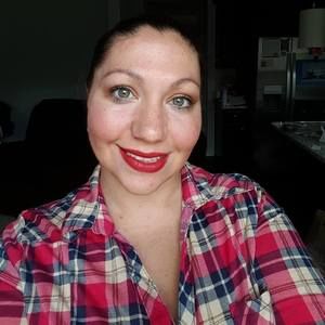 Meet your Posher, Shana