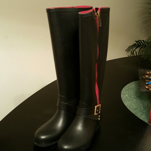 Steve Madden's "Litening" RainBoots