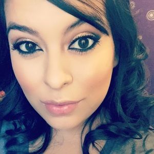 Meet your Posher, Noemi