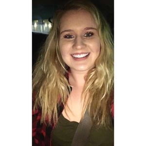 Meet your Posher, Casey