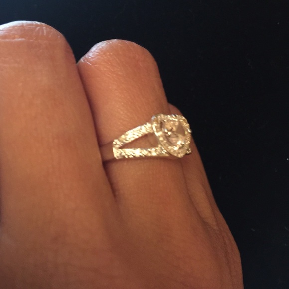 Mother's Day Heart Shape Halo Pave Ring - Picture 3 of 4