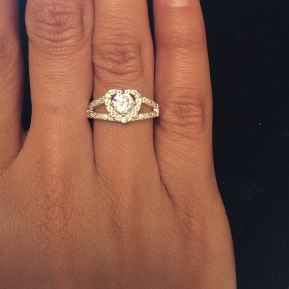 Mother's Day Heart Shape Halo Pave Ring - Picture 4 of 4