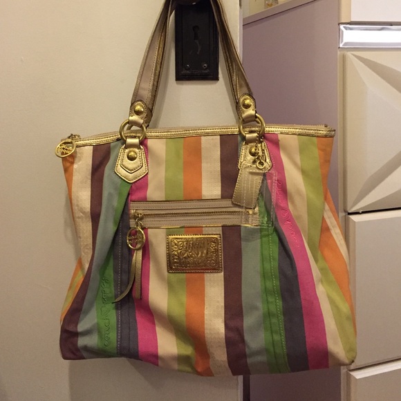 Authentic Coach Poppy tote