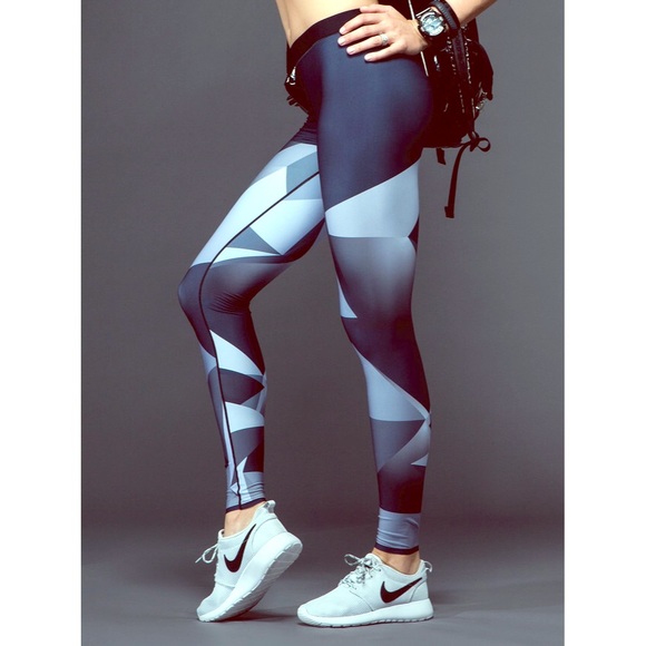 Ultracor Elite Facet Print Leggings Size 6
