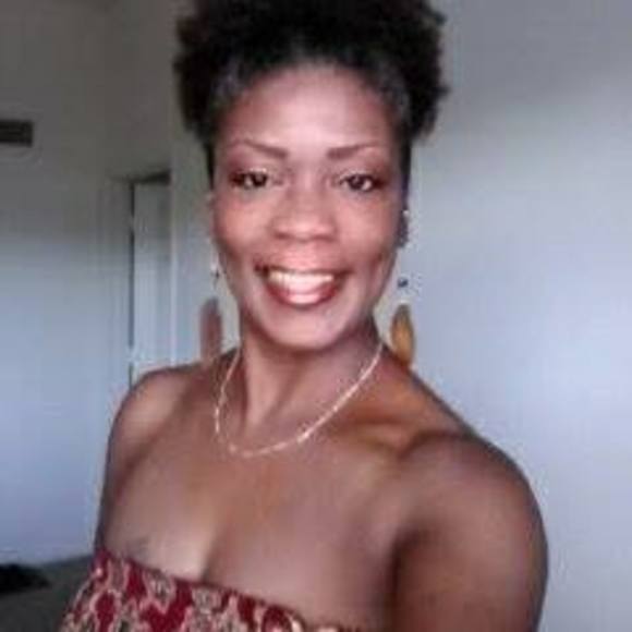 Meet your Posher, Stacy