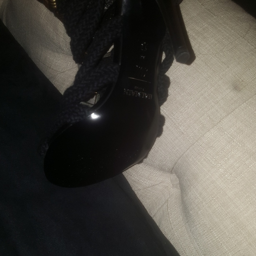 Balmain - Picture 8 of 8