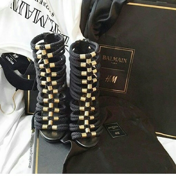 Balmain - Picture 2 of 8