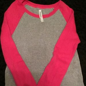 Aeropostale light sweater