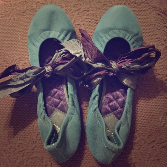 Jeffrey Campbell Green Flat w Purple Satin Ribbon