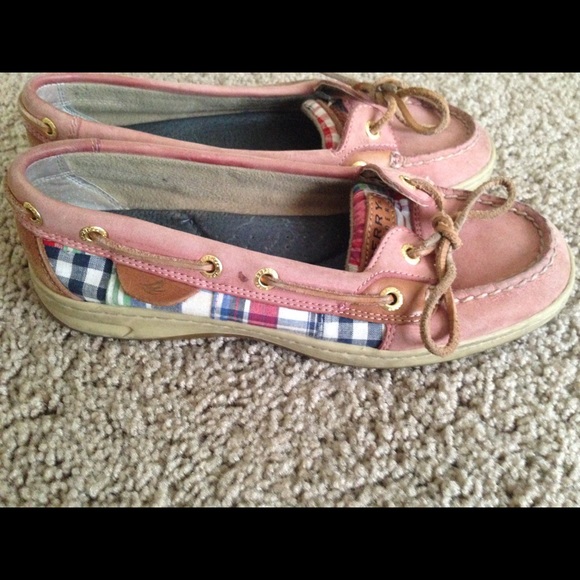 Pink sperrys boat shoes