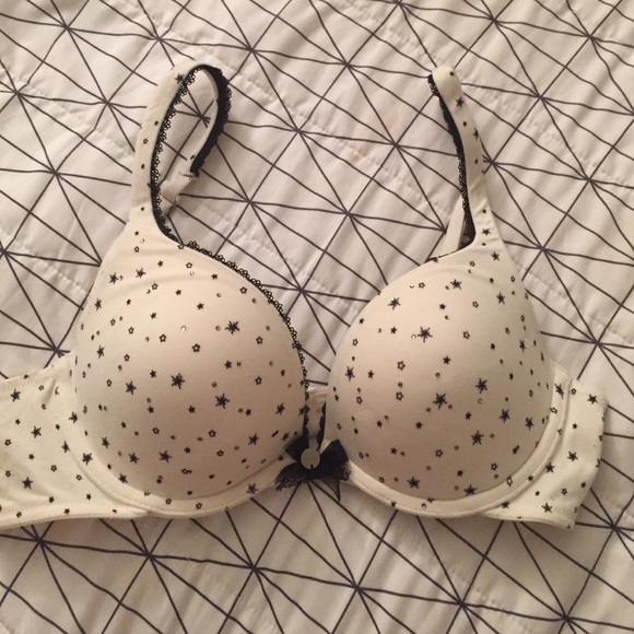 34B VS push-up