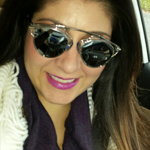 Retro sunglasses mirror