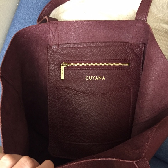 Additional Cuyana tote photos - Picture 1 of 4