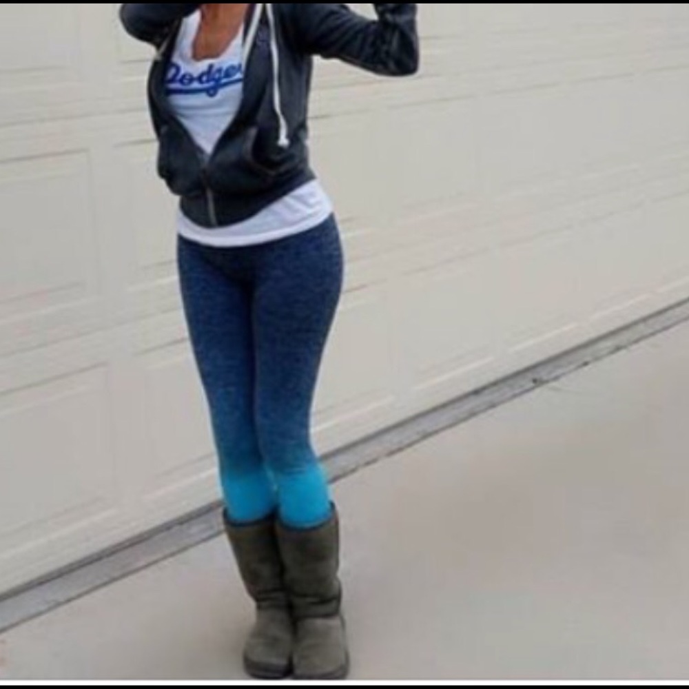 SOLD OUT - Picture 2 of 6