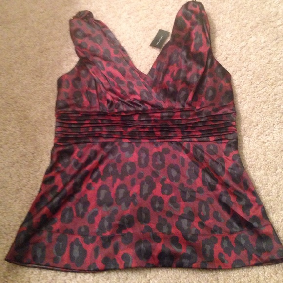 Brand new The Limited top