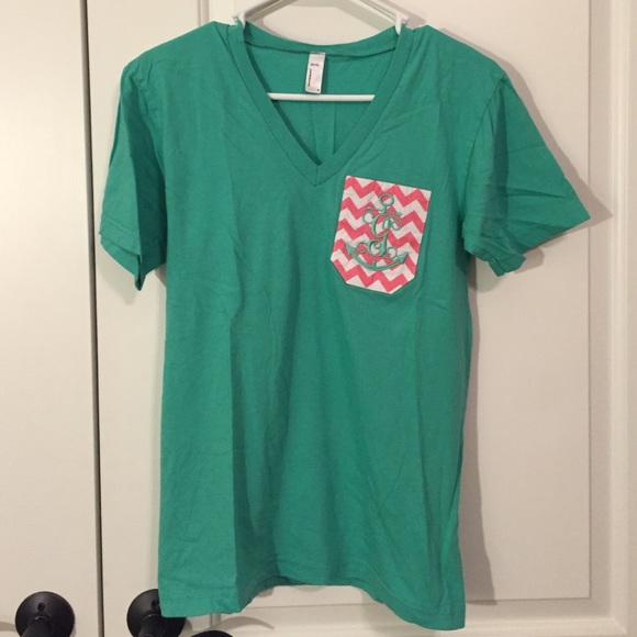 🔻 "G" anchor monogram American Apparel v-neck - Picture 1 of 3