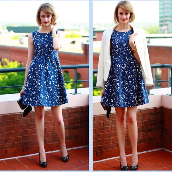 Zara Blogger Blue Floral Dress
