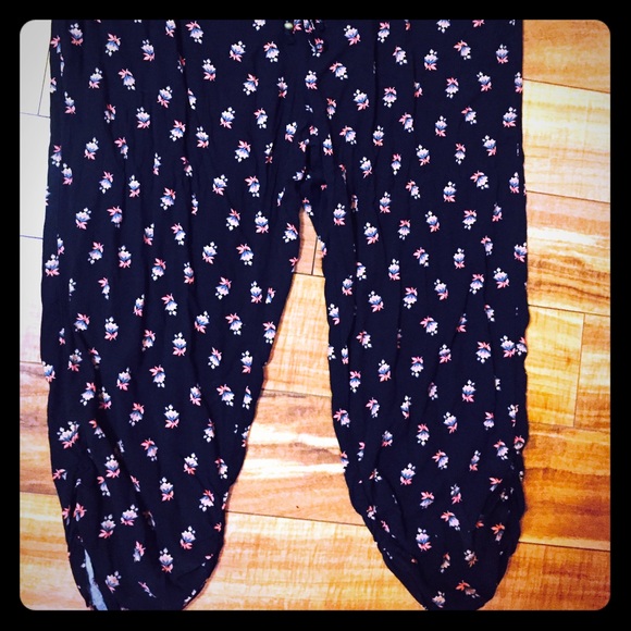 Cropped pants