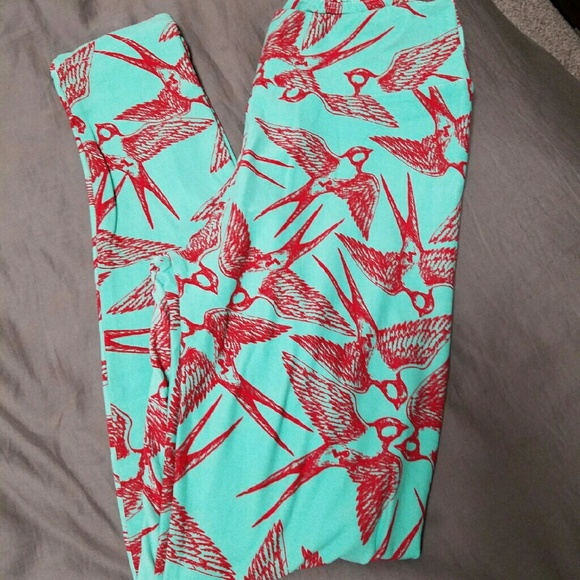 Lularoe sparrows. Read me