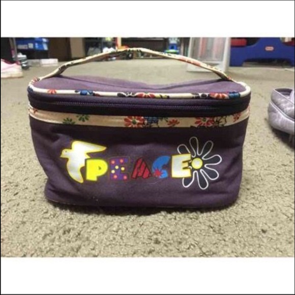 Makeup bag
