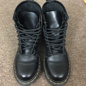 Dr Martens Shoes size US 5, UK 3, EU 36
