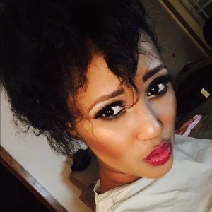 Meet your Posher, Nimco