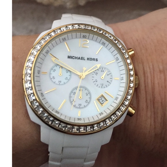 WOW REDUCED! Michael Kors Watch! - Picture 2 of 4