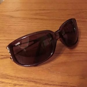 Women's Guess sunglasses